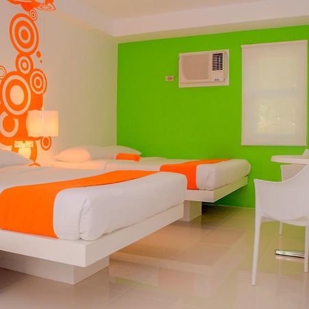Islands Stay Hotel - プエルト・プリンセサ エクステリア 写真